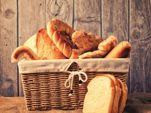 A teljes kiőrlésű termékek lassabban emelik a vércukorszintet, de több foszfort és káliumot is tartalmaznak.
