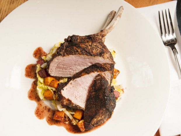 csm_Herb_roasted_rack_of_pork_with__morel__sauce_dialysis-recipes_03_27f785e78c.jpg